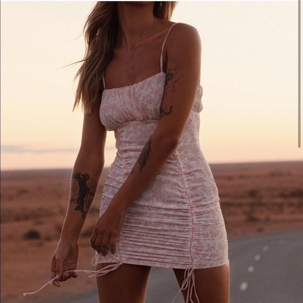 Pink Mini Floral Dress 🌸